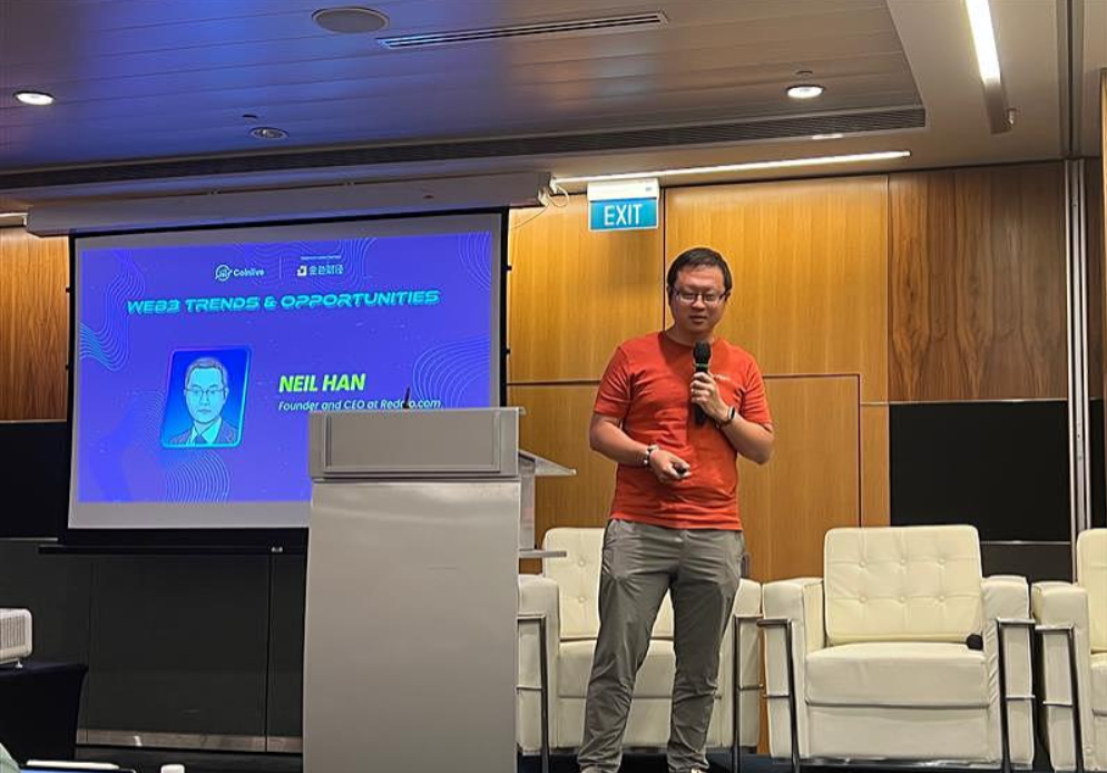 华为云创业生态系统负责人Llewellan Vance发表了演讲